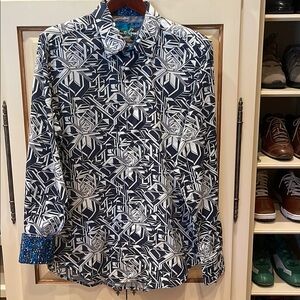 NWOT Robert Graham Shirt